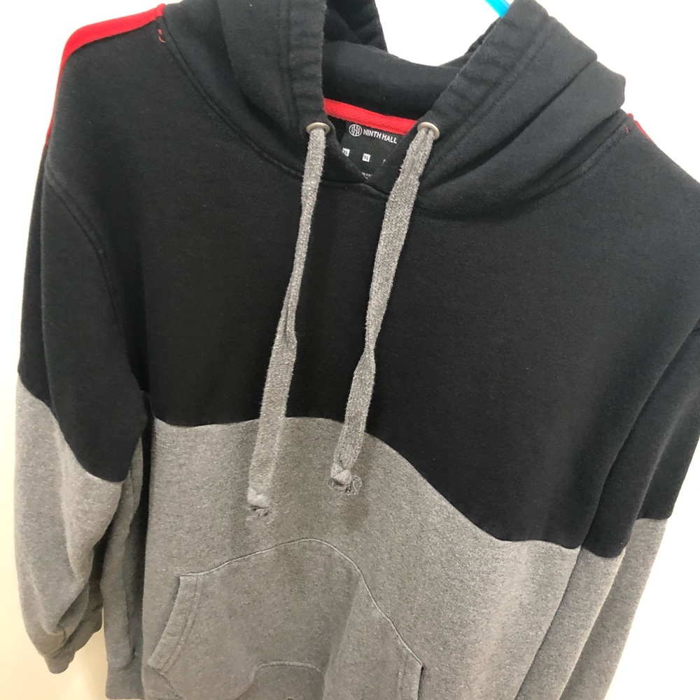 Ninth hall XL hoodie from zumiez.
